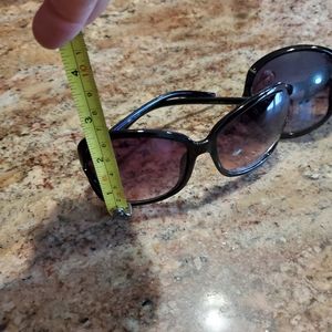 DG Sunglasses both pairs one Price👍